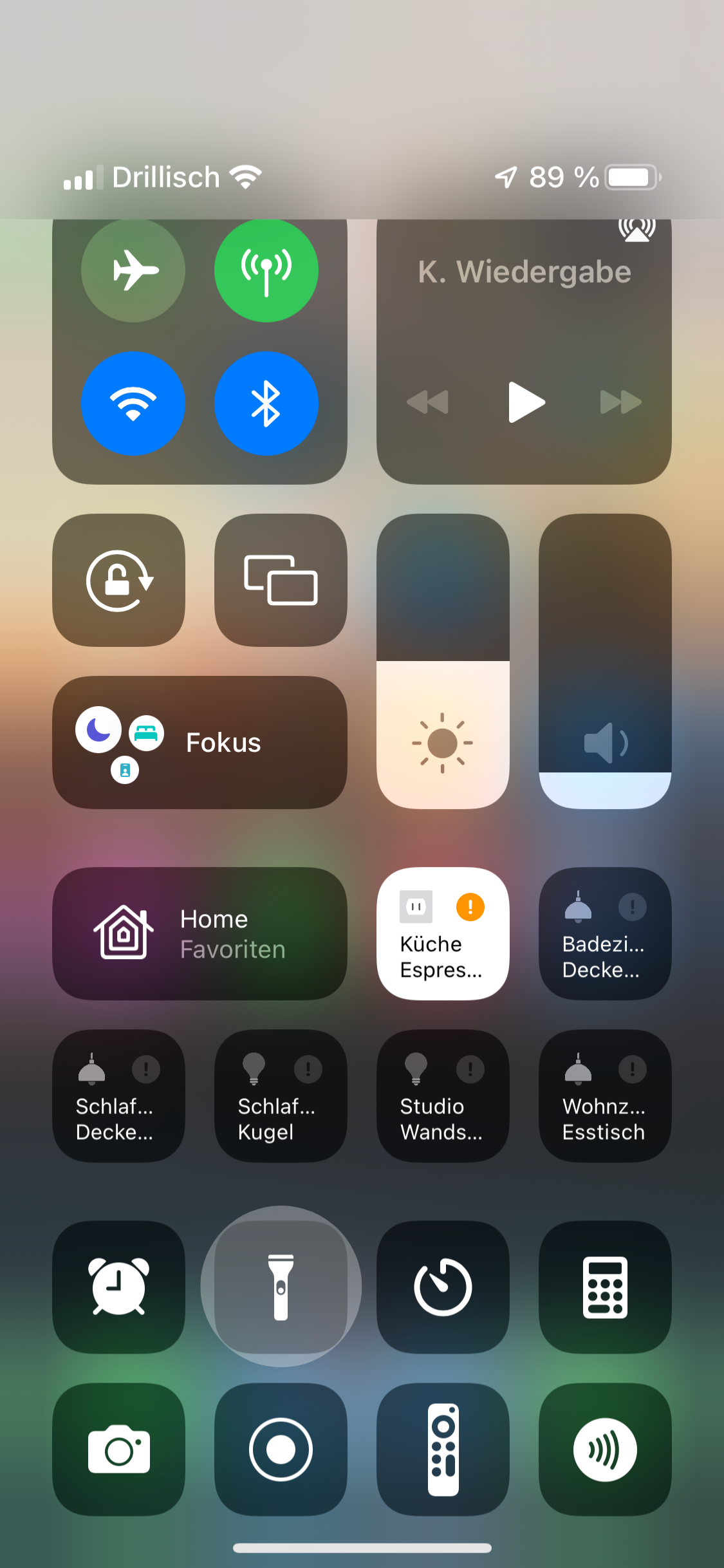 Wo Finde Ich Die Taschenlampe Beim Galaxy S4 Handy Taschenlampe einschalten - so klappt es! - PCShow.de