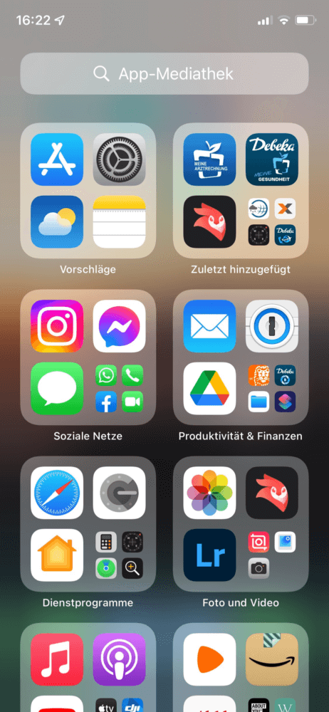 Wische auf dem Hone-Bildschirm ganz nach rechts zur "App Mediathek"